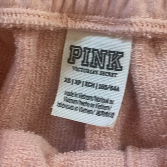 New Victoria’s Secret outfit Tank NWT and High waisted shorts - Picture 9 of 13